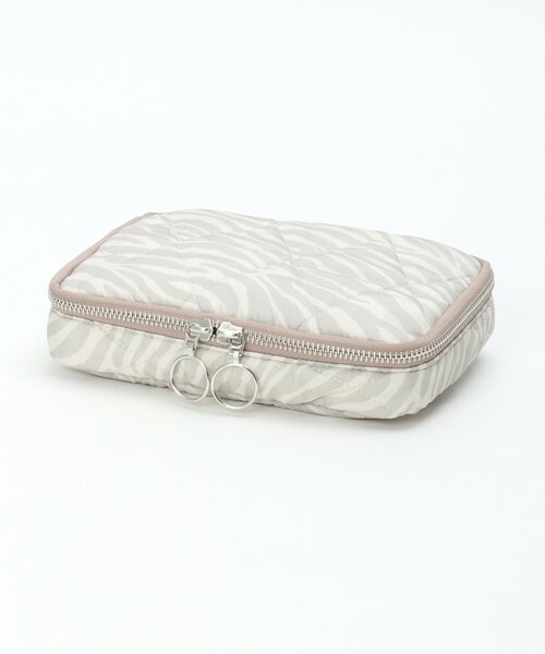 LBC（エルビーシー）の「キルトガジェットポーチ（ポーチ・レディース・ライトグレー/ブラック・FREE）」の4枚目の写真