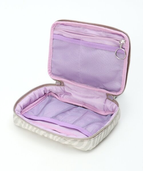 LBC（エルビーシー）の「キルトガジェットポーチ（ポーチ・レディース・ライトグレー/ブラック・FREE）」の12枚目の写真