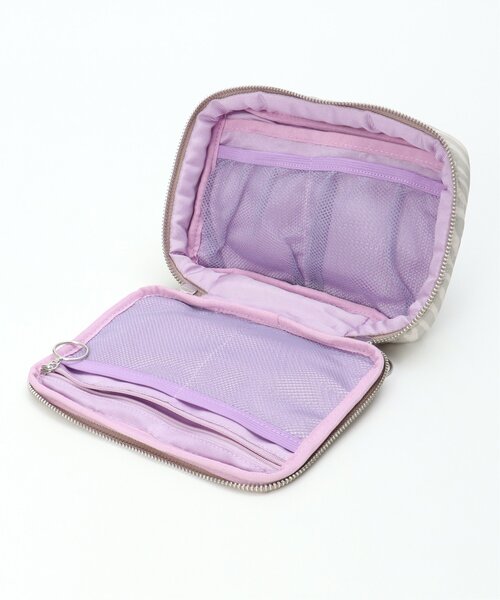 LBC（エルビーシー）の「キルトガジェットポーチ（ポーチ・レディース・ライトグレー/ブラック・FREE）」の6枚目の写真