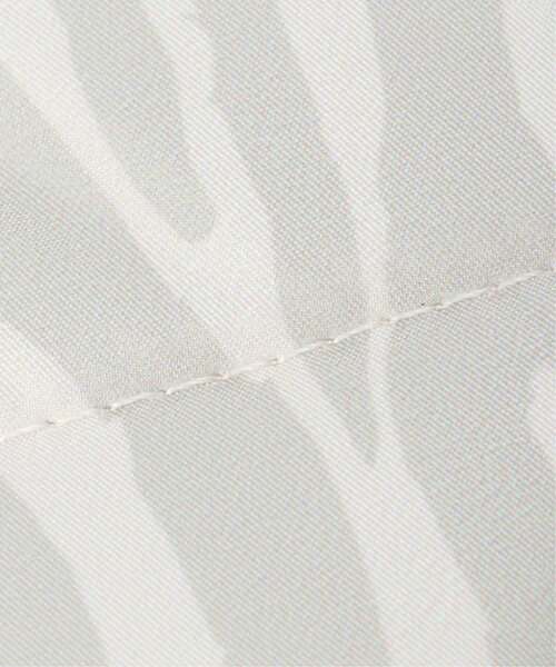 LBC（エルビーシー）の「キルトガジェットポーチ（ポーチ・レディース・ライトグレー/ブラック・FREE）」の9枚目の写真