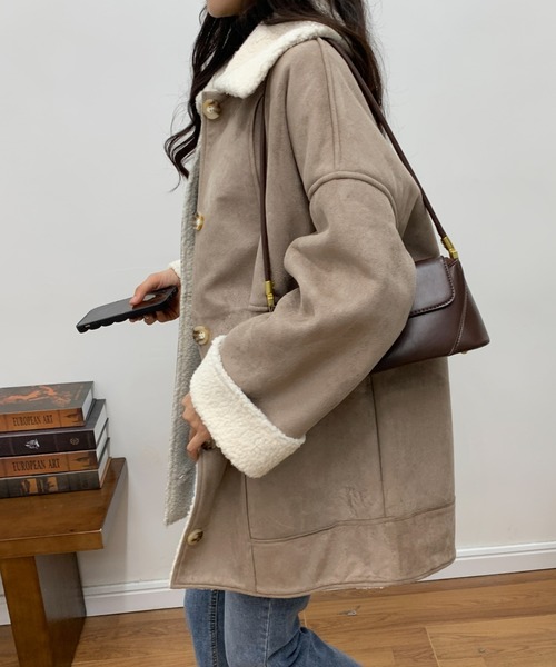 ABITOKYO（アビトーキョー）の「フェイクムートンボアジャケット（ムートンコート・レディース・ブラック/ベージュ/アイボリー・FREE）」の12枚目の写真