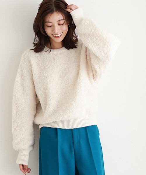 クルーネックプードルニット