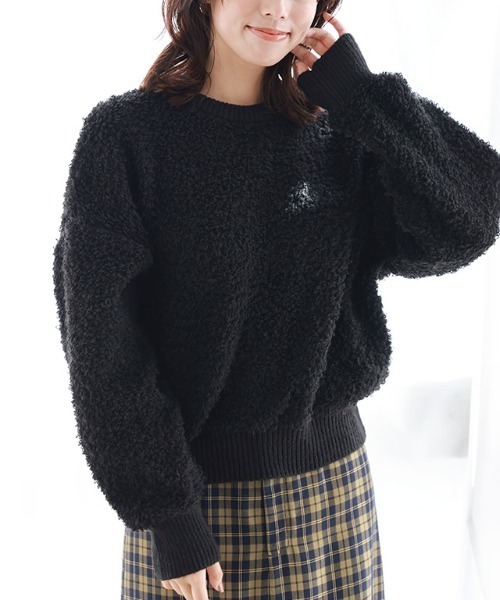 クルーネックプードルニット