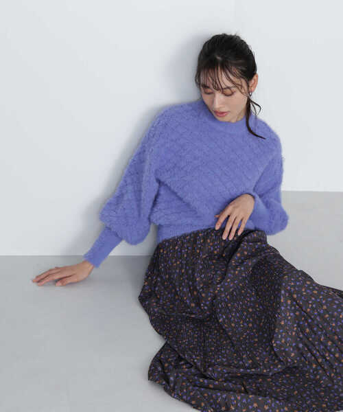 NATURAL BEAUTY BASIC（ナチュラルビューティーベーシック）の「フェザージャガードニット（ニット/セーター・レディース・ダークブルー/オフホワイト/ベージュ・FREE）」の3枚目の写真