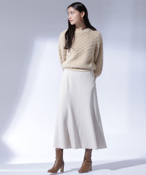 NATURAL BEAUTY BASIC（ナチュラルビューティーベーシック）の「フェザージャガードニット（ニット/セーター・レディース・ダークブルー/オフホワイト/ベージュ・FREE）」の5枚目の写真