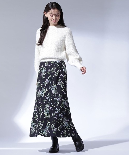 NATURAL BEAUTY BASIC（ナチュラルビューティーベーシック）の「フェザージャガードニット（ニット/セーター・レディース・ダークブルー/オフホワイト/ベージュ・FREE）」の20枚目の写真