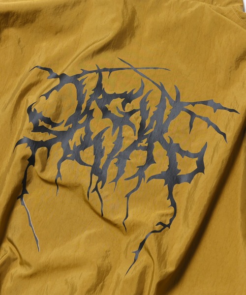 VIRGOwearworks(ヴァルゴウェアワークス)の「Reversible Souvenir Sport Jkt(ナイロンジャケット・メンズ・マスタード/ブラック/バーガンディー・2/3/4)」の11枚目の写真
