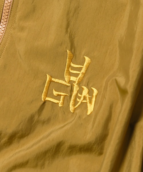 VIRGOwearworks(ヴァルゴウェアワークス)の「Reversible Souvenir Sport Jkt(ナイロンジャケット・メンズ・マスタード/ブラック/バーガンディー・2/3/4)」の17枚目の写真