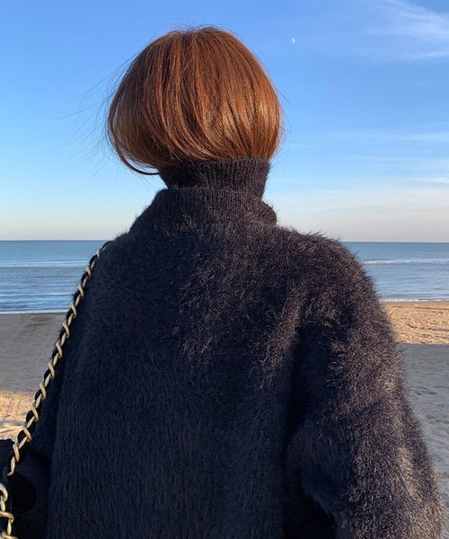 Doula Doula(ドゥーラドゥーラ)の「オーバーサイズハイネックシャギーニット(ニット/セーター・レディース・ブルー/ブルーグリーン/ホワイト/ブラック/ピンク・FREE)」の22枚目の写真