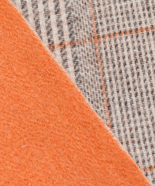 ABAHOUSE（アバハウス）の「【ウール×カシミヤ】細幅マフラー 30×170【ピンストライプ/チェック】（マフラー・メンズ・ブラック/ネイビー/ボルドー/オレンジ/ブルー・フリー）」の8枚目の写真