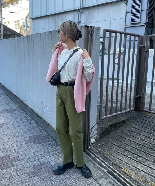 feepur（フェピュール）の「スラブ調オーバーシアートップス（Tシャツ/カットソー・レディース・オフホワイト/ブルー/ブラック/ピンク/オートミール/イエロー/グレー/ブラウン/レッド/ネイビー・MEDIUM/LARGE）」の12枚目の写真