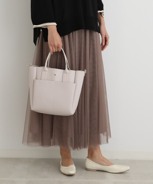 SHOO・LA・RUE（シューラルー）の「◆【2WAY】ダブルポケットスクエアトート（トートバッグ・レディース・ブラック/グレー/サンドベージュ・00）」の16枚目の写真