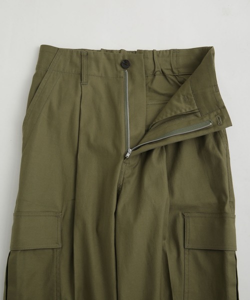 NANO universe（ナノユニバース）の「LB.03/バックサテンカーゴパンツ（カーゴパンツ・レディース・オフホワイト/カーキ・Ⅰ/Ⅱ）」の13枚目の写真