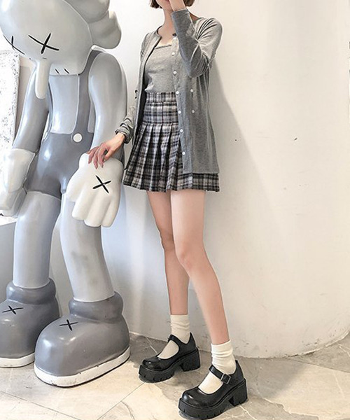 c.u.l(シーユーエル)の「軽量 ストラップ付き 厚底メリージェーンシューズ culs54(ローファー・レディース・ブラック/ブラック系その他・36/37/38/39)」の7枚目の写真
