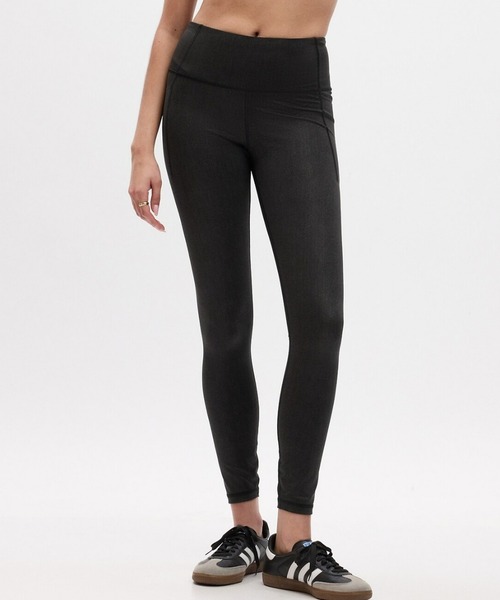 GAP（ギャップ）の「GapFit ハイライズ リサイクル パワー フルレングスレギンス（レギンス/スパッツ・レディース・ブラック/グリーン/ブルー/ネイビー/レッド系その他/ダークパープル/カーキ/ブラック系その他/レッド/ベージュ/カモフラージュ/ブラック系その他3/グリーン系その他/ブラック系その他2/レッド系その他2/ライトブラウン/ブラウン/グリーン系その他2/レオパード/ブルー系その他/ブルー系その他2・L/XS/M/S/XXS）」の5枚目の写真