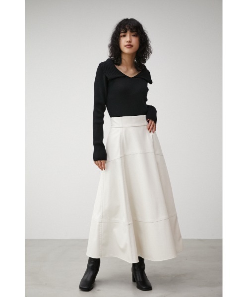 AZUL by moussy（アズールバイマウジー）の「STITCH DESIGN LEATHER SKIRT/ステッチデザインレザースカート（スカート・レディース・アイボリー/ブラック・MEDIUM/SMALL）」の6枚目の写真