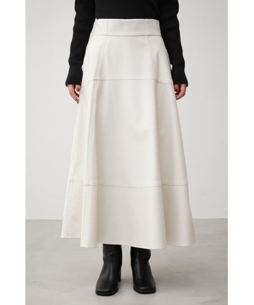 AZUL by moussy（アズールバイマウジー）の「STITCH DESIGN LEATHER SKIRT/ステッチデザインレザースカート（スカート・レディース・アイボリー/ブラック・MEDIUM/SMALL）」の7枚目の写真