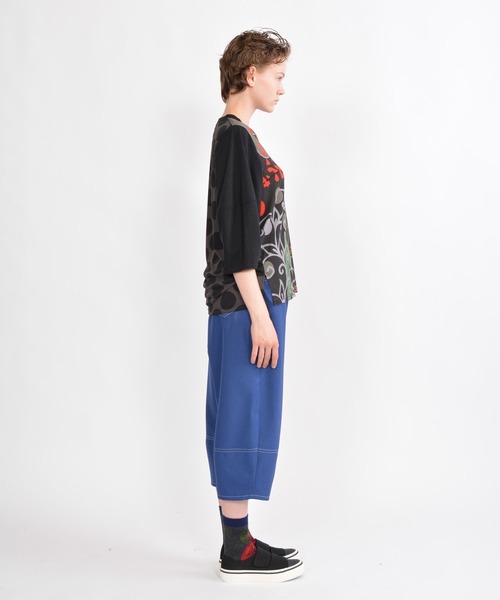 gomme（ゴム）の「花花Ｐ天竺　ボリュームアームＴ（Tシャツ/カットソー・レディース・トップグレー/ブラック/ホワイト・MEDIUM）」の8枚目の写真