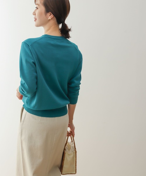 URBAN RESEARCH DOORS(アーバンリサーチドアーズ)の「オーガニックコットンクルーネックプルオーバー(ニット/セーター・レディース・ピンク/ネイビー/グリーン系その他/オフホワイト・MEDIUM)」の21枚目の写真