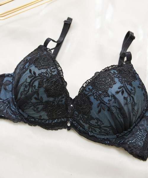 DRW（ドロー）の「【紐パンセット】選べるショーツ 満足度98%超え！スモーキーカラー×ブラックフラワー 刺繍ブラジャー＆紐ショーツセット（ブラ&ショーツ・レディース・モカ/モスグリーン/ブラウン系その他/グリーン系その他・A70/B65/B70/B75/C65/C70/C75/D70/D75/A75/D65）」の10枚目の写真