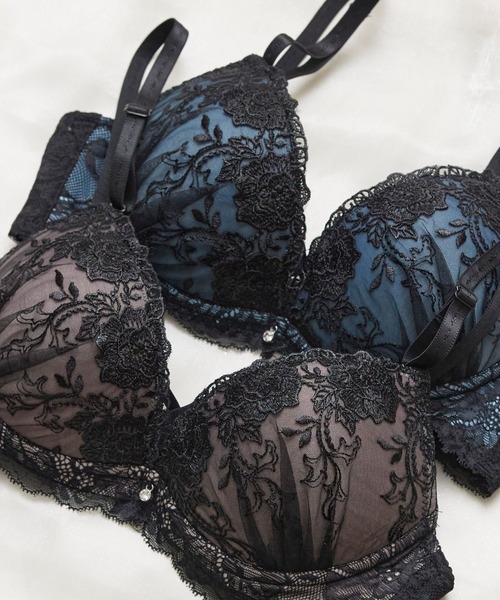 DRW（ドロー）の「【紐パンセット】選べるショーツ 満足度98%超え！スモーキーカラー×ブラックフラワー 刺繍ブラジャー＆紐ショーツセット（ブラ&ショーツ・レディース・モカ/モスグリーン/ブラウン系その他/グリーン系その他・A70/B65/B70/B75/C65/C70/C75/D70/D75/A75/D65）」の8枚目の写真