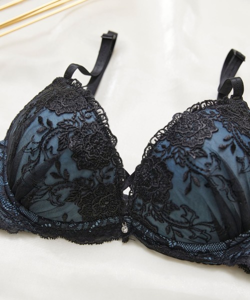 DRW（ドロー）の「【紐パンセット】選べるショーツ 満足度98%超え！スモーキーカラー×ブラックフラワー 刺繍ブラジャー＆紐ショーツセット（ブラ&ショーツ・レディース・モカ/モスグリーン/ブラウン系その他/グリーン系その他・A70/B65/B70/B75/C65/C70/C75/D70/D75/A75/D65）」の12枚目の写真