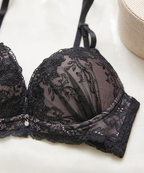 DRW（ドロー）の「【紐パンセット】選べるショーツ 満足度98%超え！スモーキーカラー×ブラックフラワー 刺繍ブラジャー＆紐ショーツセット（ブラ&ショーツ・レディース・モカ/モスグリーン/ブラウン系その他/グリーン系その他・A70/B65/B70/B75/C65/C70/C75/D70/D75/A75/D65）」の16枚目の写真