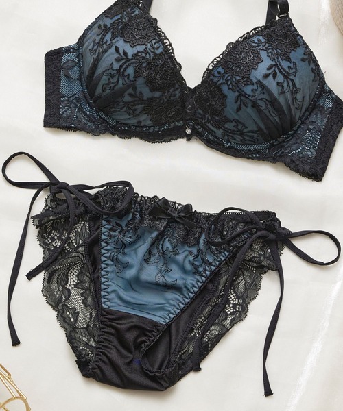 DRW（ドロー）の「【紐パンセット】選べるショーツ 満足度98%超え！スモーキーカラー×ブラックフラワー 刺繍ブラジャー＆紐ショーツセット（ブラ&ショーツ・レディース・モカ/モスグリーン/ブラウン系その他/グリーン系その他・A70/B65/B70/B75/C65/C70/C75/D70/D75/A75/D65）」の13枚目の写真