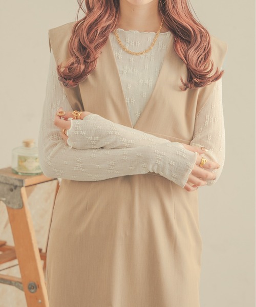 Ambre Neige(アンブルネージュ)の「花柄メロー指穴トップス/【WEB/EC限定商品】(Tシャツ/カットソー・レディース・ライトブラウン/アイボリー/ベージュ/ライトグリーン・FREE)」の15枚目の写真