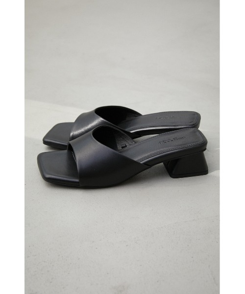 AZUL by moussy（アズールバイマウジー）の「FAUX LEATHER LOW HEEL SANDALS/フェイクレザーローヒールサンダル（サンダル・レディース・シルバー/ブラック/アイボリー/オレンジ・SMALL/MEDIUM/LARGE）」の9枚目の写真