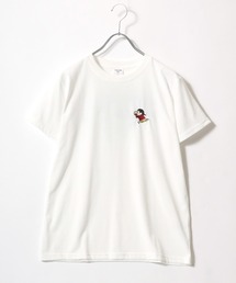 クレヨンしんちゃん キャラクタープリント＆ワンポイント刺繍Tシャツ
