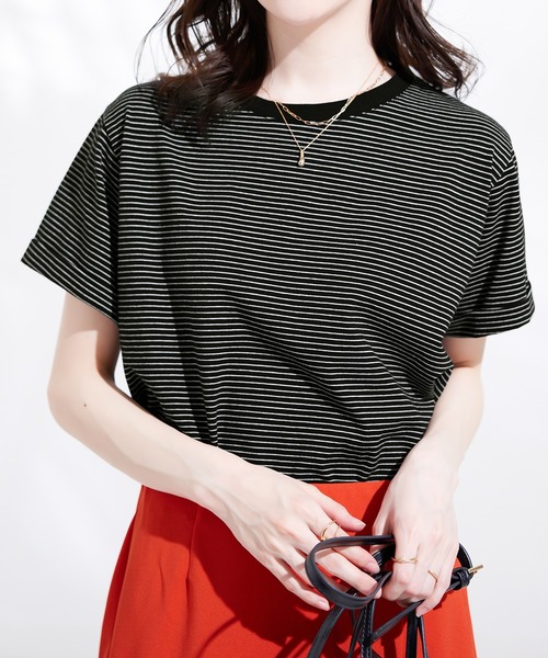 CHAN ME(チャンミ)の「細ボーダー半袖Tシャツ(Tシャツ/カットソー・レディース・ブラック/ホワイト・MEDIUM/LARGE/X-LARGE)」の2枚目の写真