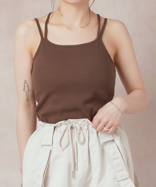 Lull（ルル）の「【Lull / ルル】リサイクルコットン カップ付きキャミソール（タンクトップ・レディース・ブラウン/ホワイト/ブラック/ブルー・ONESIZE）」の4枚目の写真
