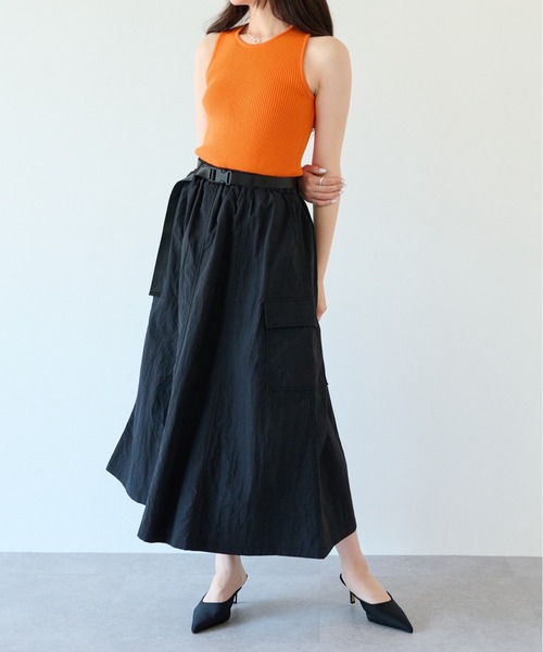 ECRIRE（エクリール）の「ベルト付きミリタリーカーゴスカート（スカート・レディース・ブラック/カーキ・M/L）」の12枚目の写真