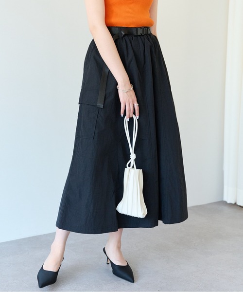 ECRIRE（エクリール）の「ベルト付きミリタリーカーゴスカート（スカート・レディース・ブラック/カーキ・M/L）」の10枚目の写真