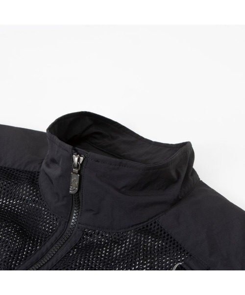 THE NORTH FACE(ザノースフェイス)の「THENORTHFACE/ザ・ノースフェイス/Utility Mesh Vest/ユーティリティ メッシュ ベスト/NP22331(ベスト・メンズ・ブラック/カーキ/ベージュ・L/M)」の7枚目の写真