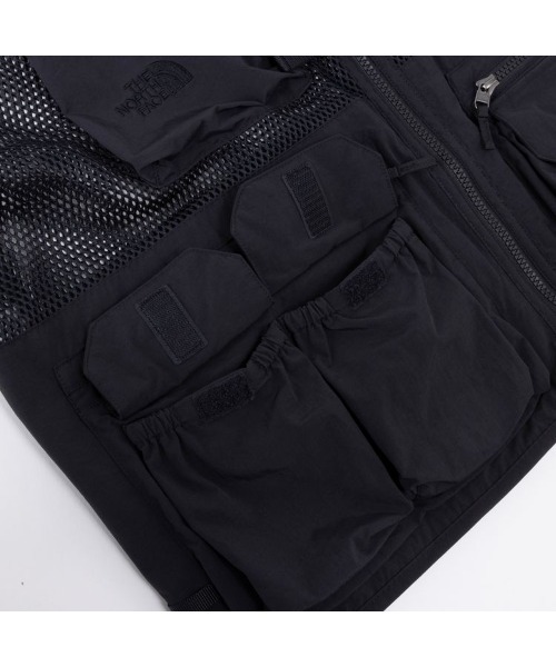 THE NORTH FACE(ザノースフェイス)の「THENORTHFACE/ザ・ノースフェイス/Utility Mesh Vest/ユーティリティ メッシュ ベスト/NP22331(ベスト・メンズ・ブラック/カーキ/ベージュ・L/M)」の13枚目の写真