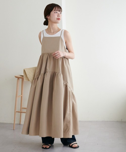 DISCOAT（ディスコート）の「《新色追加》【WEB限定】ラウンドティアードキャミワンピース（ワンピース・レディース・ブラウン/ブラック/ホワイト/グレー/ホワイト系その他/ベージュ・MEDIUM）」の6枚目の写真
