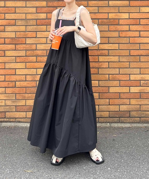 DISCOAT（ディスコート）の「《新色追加》【WEB限定】ラウンドティアードキャミワンピース（ワンピース・レディース・ブラウン/ブラック/ホワイト/グレー/ホワイト系その他/ベージュ・MEDIUM）」の13枚目の写真