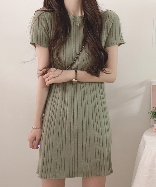 Sibra(シブラ)の「ニットワンピース(ワンピース・レディース・カーキ/パープル/ブラック/ベージュ/ブルー・M)」の14枚目の写真