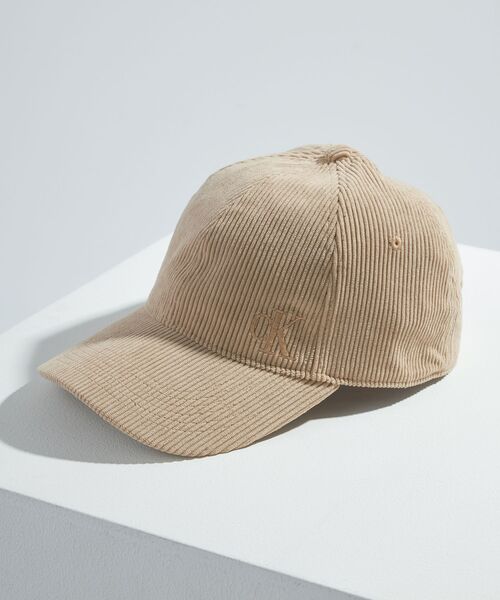 Calvin Klein（カルバン・クライン）の「マイクロ モノグラム エンボスド キャップ（キャップ・メンズ・ブラック/ベージュ・FREE）」の3枚目の写真