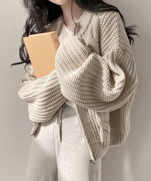 SEN TOKYO（セントーキョー）の「異なる網み目が魅力的。リブ編み×ケーブル編み ジップアップニット（ニット/セーター・レディース・グレー/ピンク/ベージュ・FREE）」の6枚目の写真