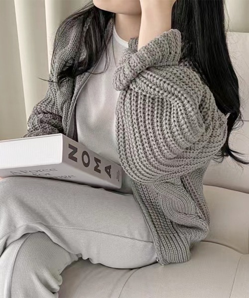 Stone  グレー リブ編みセーター SEN TOKYO（セントーキョー）の「異なる網み目が魅力的。リブ編み