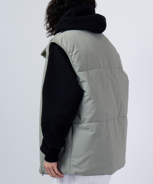 A.T,C in the attic homme(エーティーシーインジアティックオム)の「A.T,C in the attic homme タスラン裏コーティングビッグ中綿ベスト(ダウンベスト・メンズ・カーキ/ブラック/クリーム・M/L)」の12枚目の写真