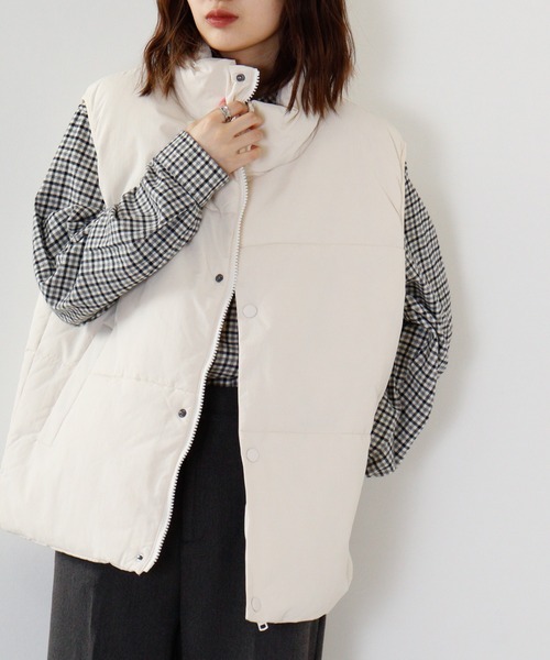 A.T,C in the attic homme(エーティーシーインジアティックオム)の「A.T,C in the attic homme タスラン裏コーティングビッグ中綿ベスト(ダウンベスト・メンズ・カーキ/ブラック/クリーム・M/L)」の17枚目の写真