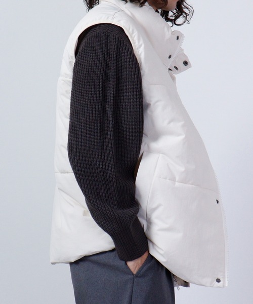 A.T,C in the attic homme(エーティーシーインジアティックオム)の「A.T,C in the attic homme タスラン裏コーティングビッグ中綿ベスト(ダウンベスト・メンズ・カーキ/ブラック/クリーム・M/L)」の22枚目の写真