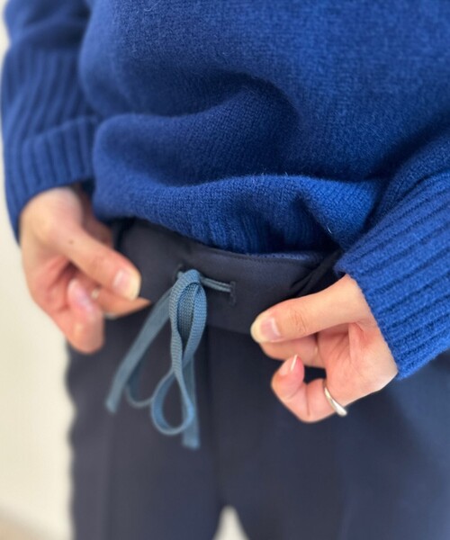 UNFILO(アンフィーロ)の「【保温】ウォームテーパードパンツ(その他パンツ・レディース・ベージュ系/ブラック系/ネイビー系・XX-LARGE/X-LARGE)」の6枚目の写真