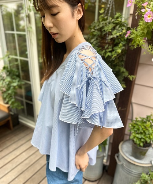 AVIE（アビィ）の「ストライプレースアップカスケードブラウス（シャツ/ブラウス・レディース・ブルー・38）」の19枚目の写真