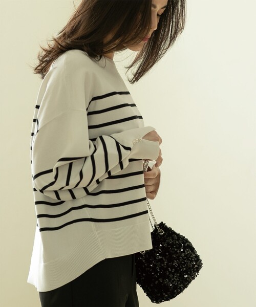 OPAQUE.CLIP(オペークドットクリップ)の「◆≪ヒルナンデス!で紹介≫ 袖パール調ボタンワイドニット【洗濯機洗い可】(ニット/セーター・レディース・ライトイエロー系/ネイビー系2/ホワイト系3/ライトベージュ・40/38/36/42)」の9枚目の写真