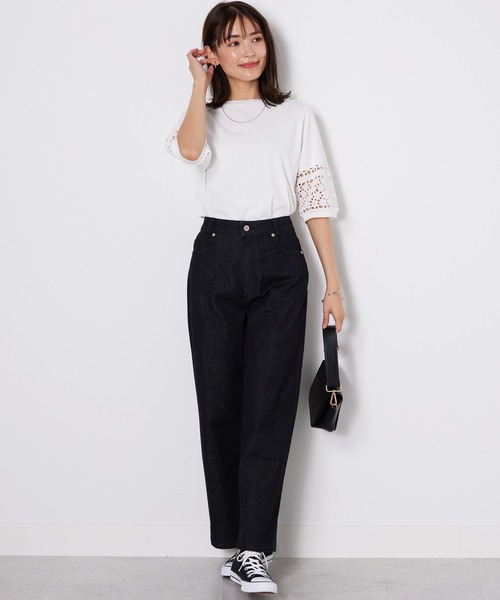 BELLUNA PLUS(ベルーナ)の「袖レース切替デザインプルオーバー(Tシャツ/カットソー・レディース・ブラック/オフホワイト/マスタード/グリーン・MEDIUM/LARGE/X-LARGE/SMALL)」の12枚目の写真